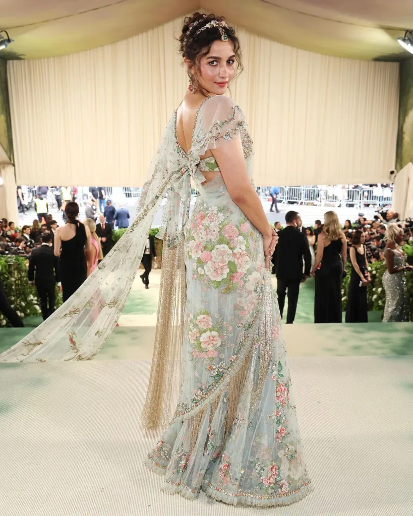 Met Gala 2024 Alia bhatt picture | Alia bhatt Met Gala 2024